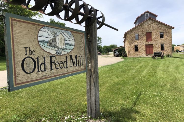 Mazomanie, Wisconsin Real Estate & Homes for Sale